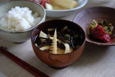 筍とワラビの味噌汁