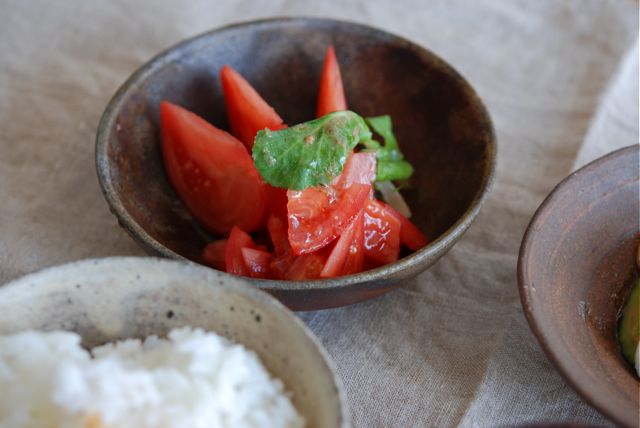 トマトの胡麻油ドレッシング