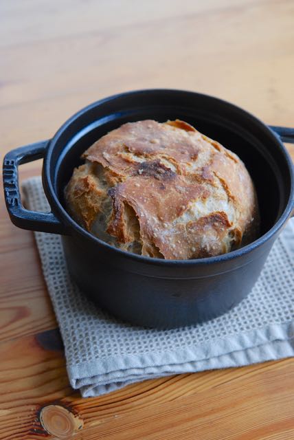 ストウブで焼いたパン